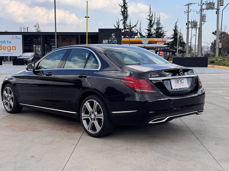 Mercedes-Benz C 220 diesel 2015 - Imagen 5 de 20