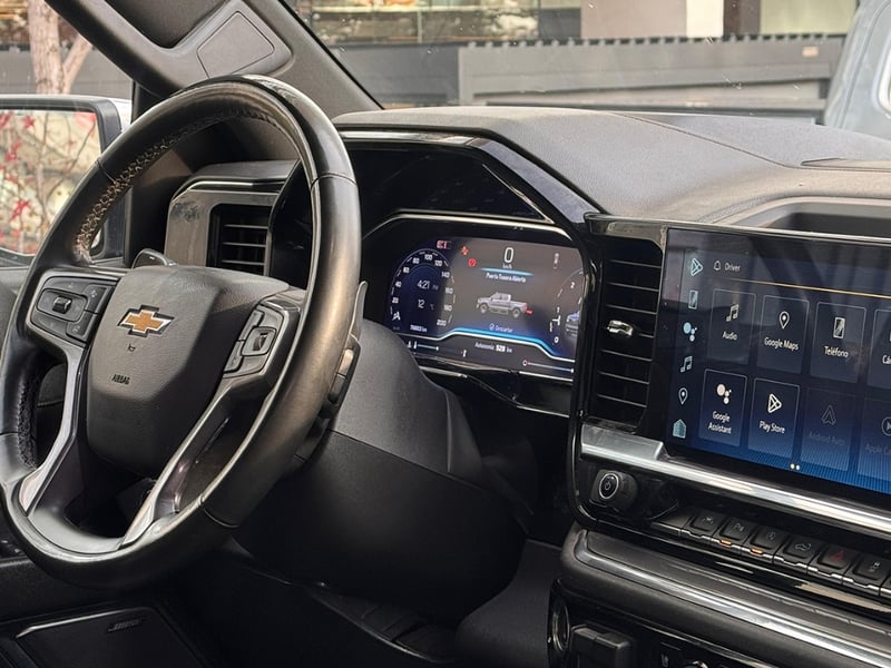 Chevrolet Silverado High Country 3.0 2024 - Imagen 18 de 19