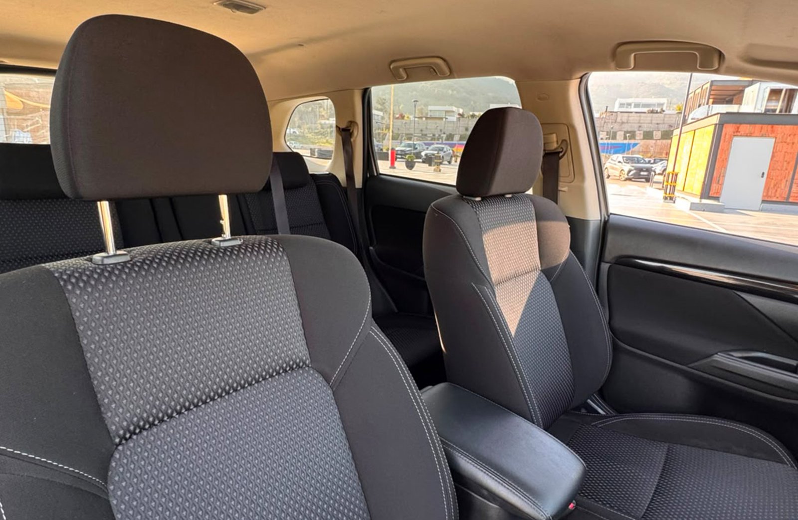 Mitsubishi Outlander GLX 2.4 AWD 2020 - Imagen 16 de 20