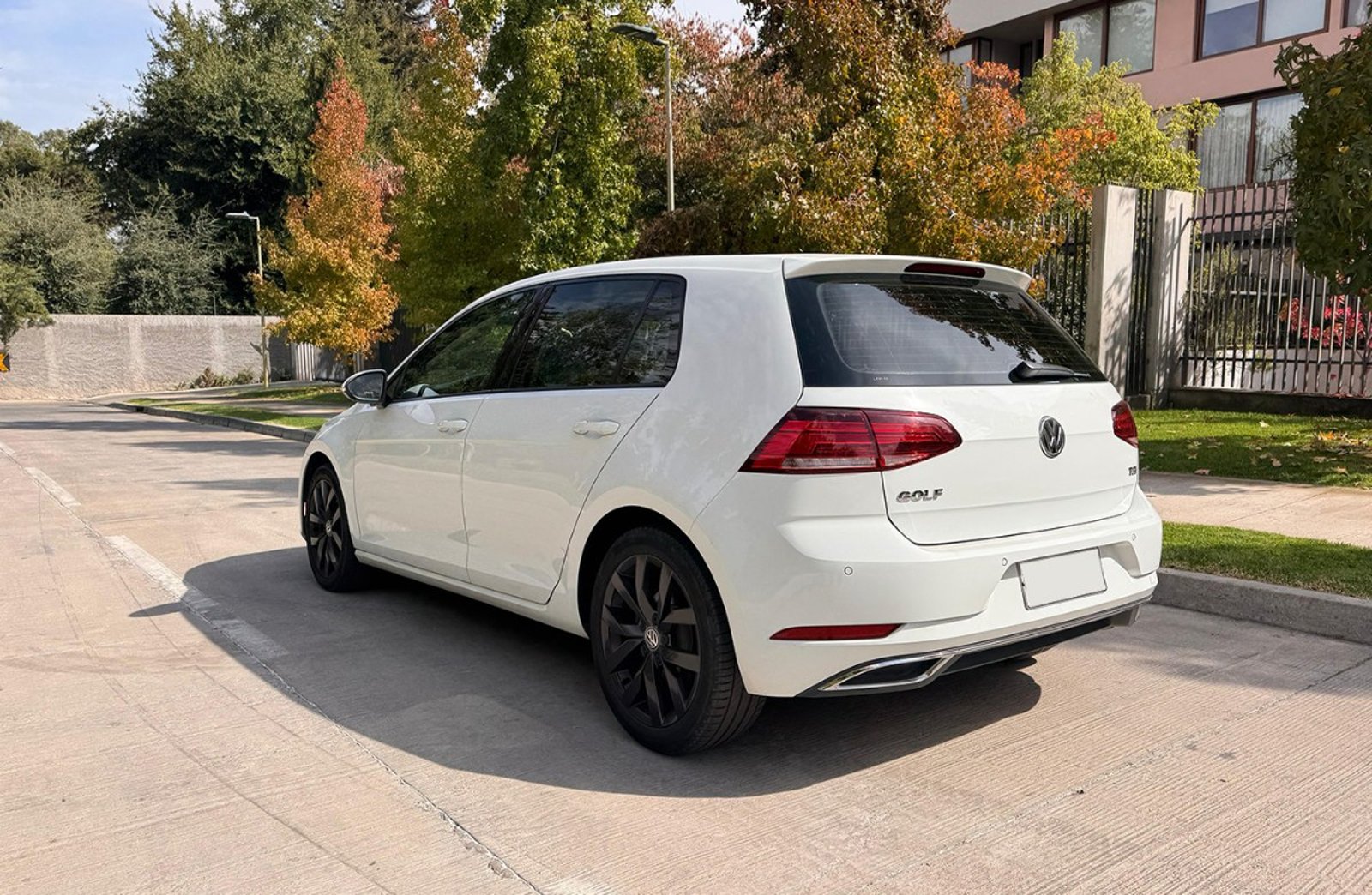 Volkswagen GOLF 1.4 TSI Highline 2019 - Imagen 7 de 10