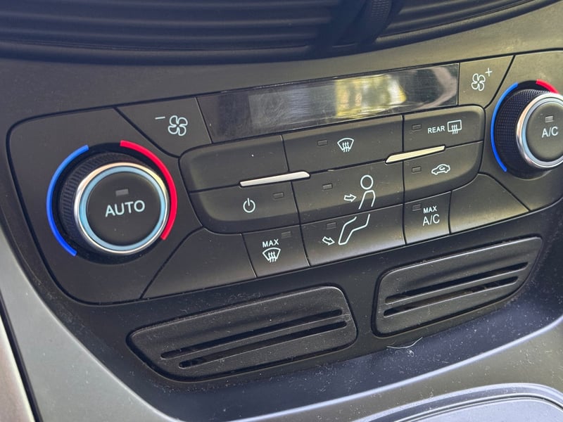 Ford Escape 2.5 2018 - Imagen 15 de 16