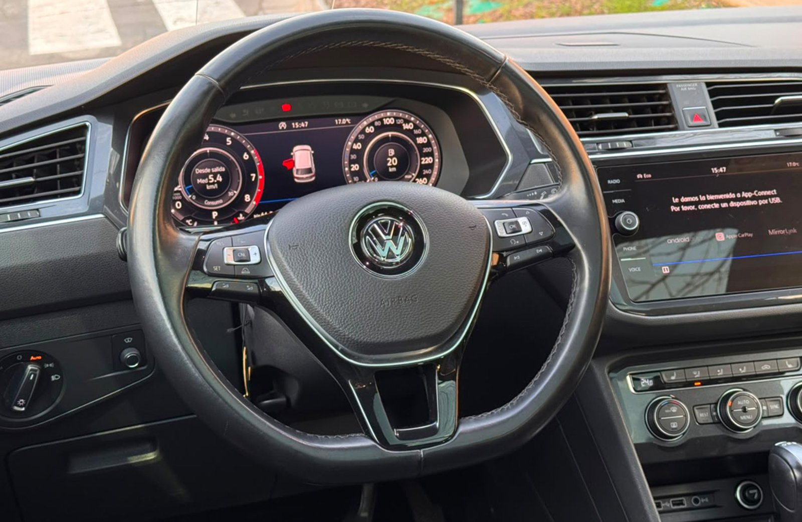 Volkswagen Tiguan 2.0tsi Limited 2018 - Imagen 9 de 18