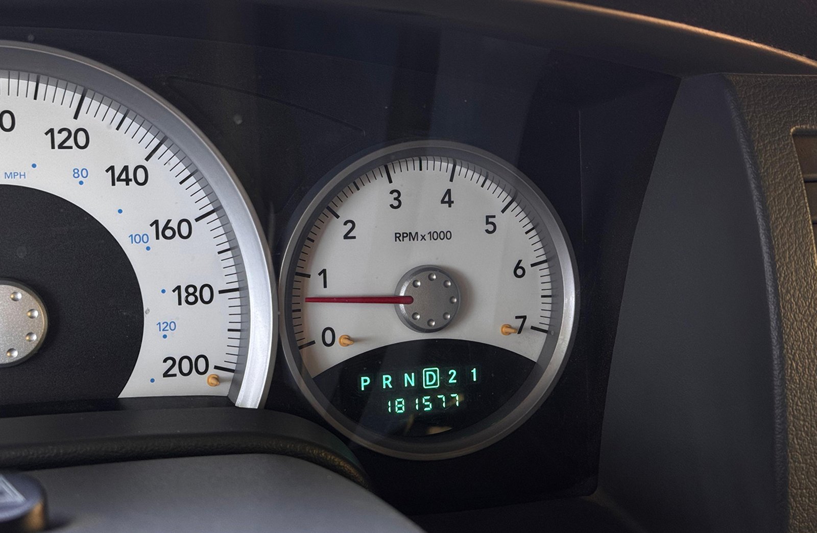 Dodge Durango SLT Hemi 5.7 2010 - Imagen 9 de 15