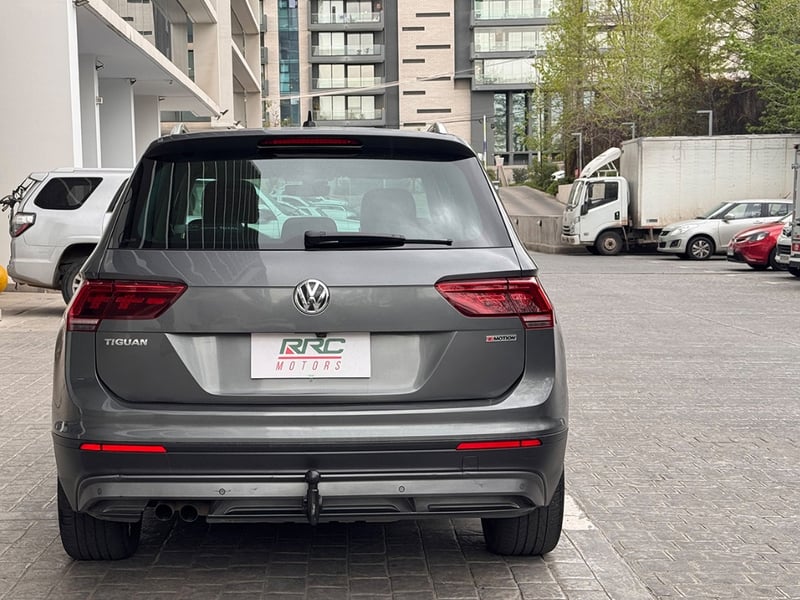 Volkswagen Tiguan Sport 4motion 2019 - Imagen 6 de 20