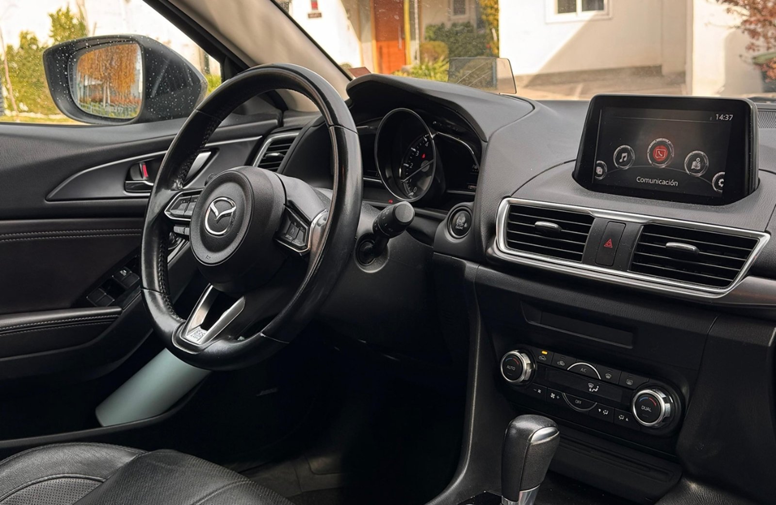 Mazda 3 Sport 2.5 GT Bose 2017 - Imagen 13 de 19