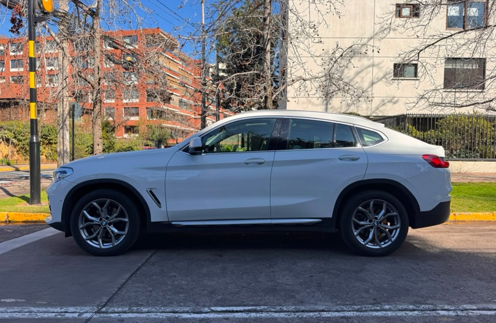 BMW X4 xdrive20i 2021 - Imagen 4 de 20