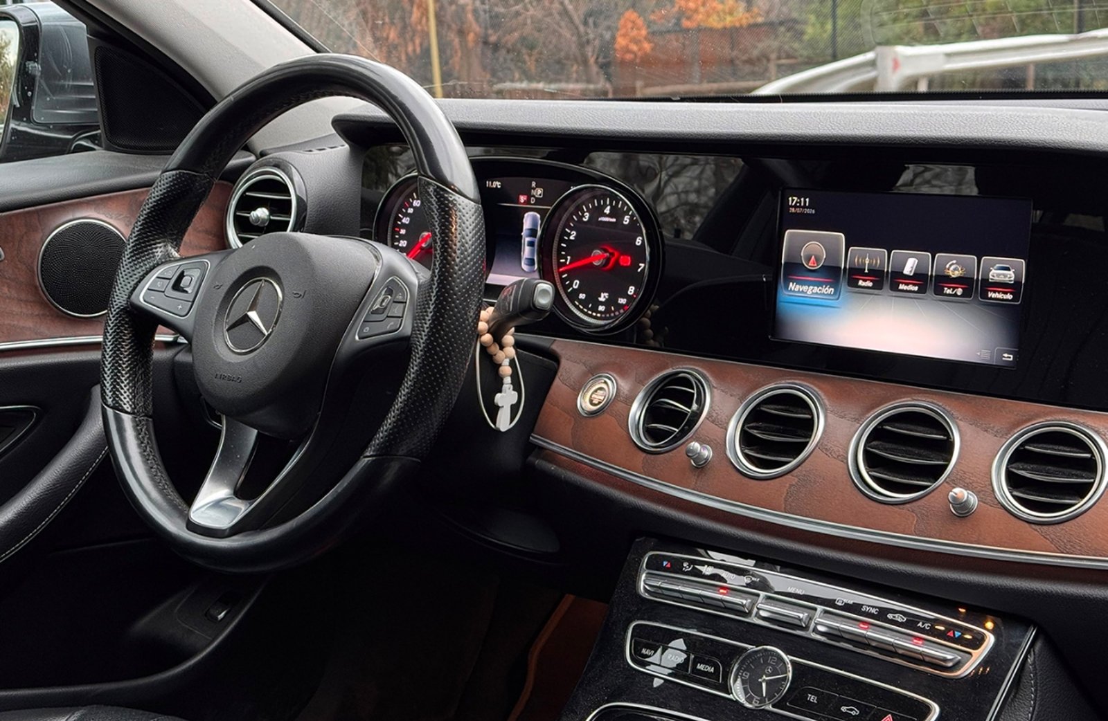 Mercedes-Benz 200 E200 CGI 2017 - Imagen 13 de 16