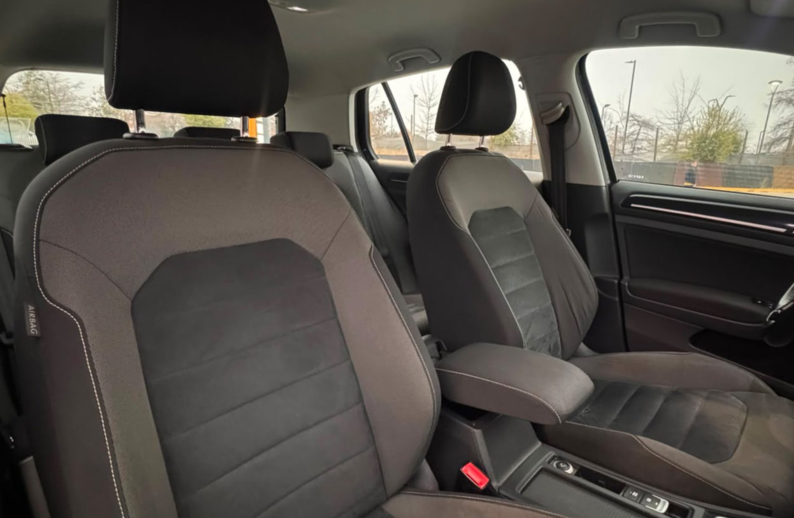 Volkswagen Golf Highline 2.0TDI 2018 - Imagen 16 de 18
