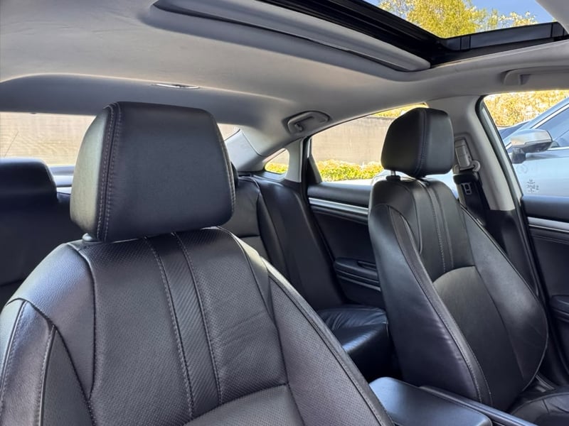 Honda Civic EXL 1.5t 2018 - Imagen 11 de 18