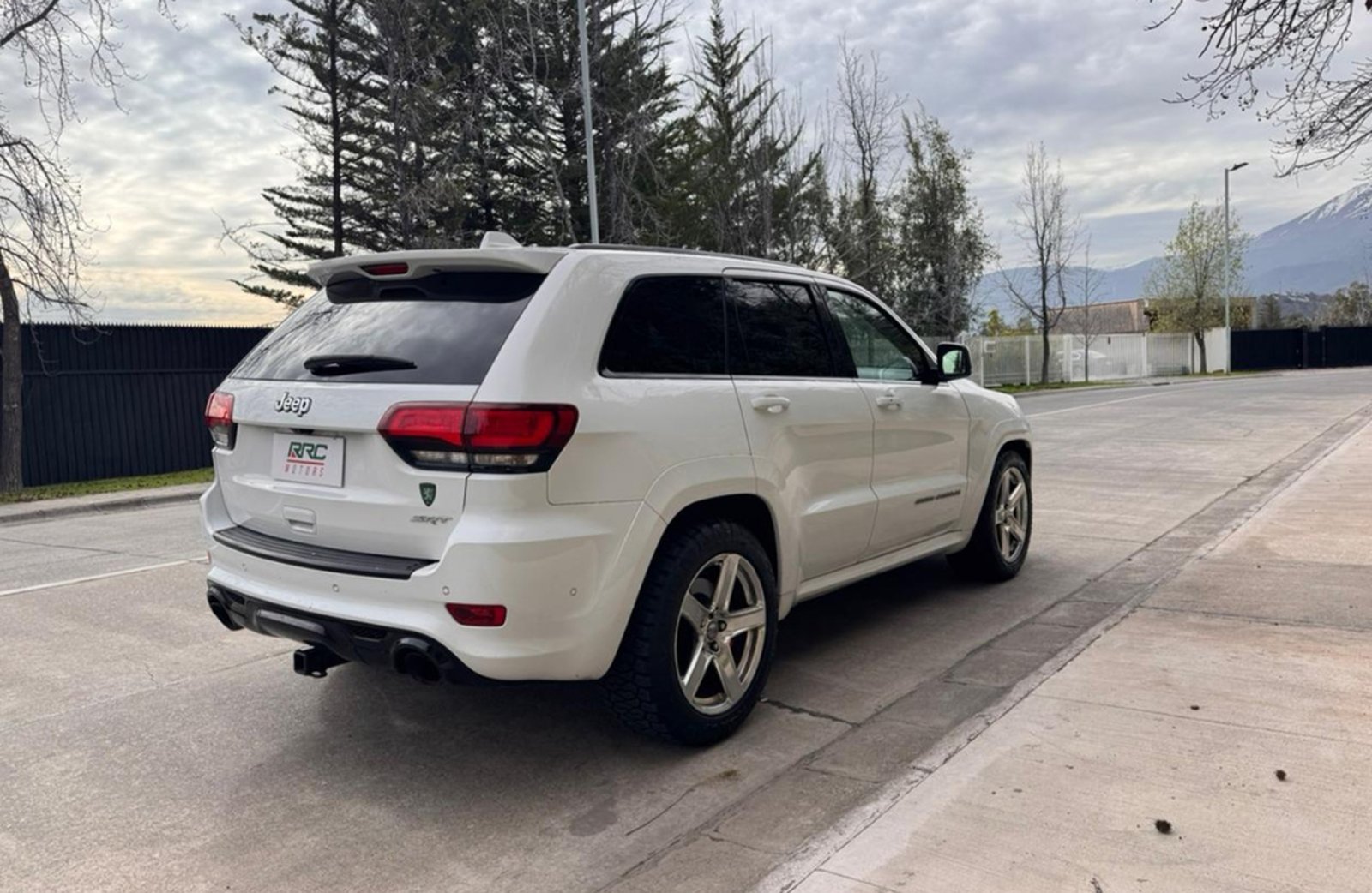 Jeep Grand Cherokee SRT 2017 - Imagen 6 de 20