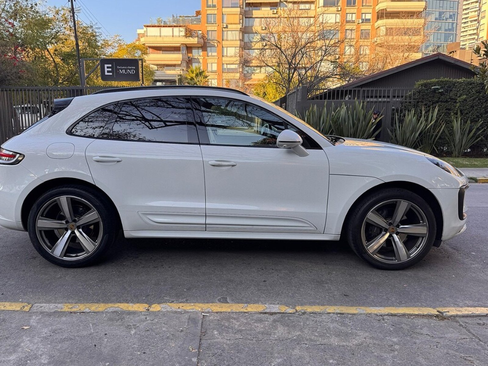 Porsche MACAN 2022 - Foto 3 de 10