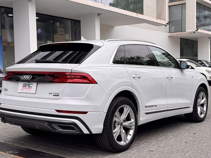 Audi Q8 55 tfsi quattro 2022 - Imagen 9 de 20