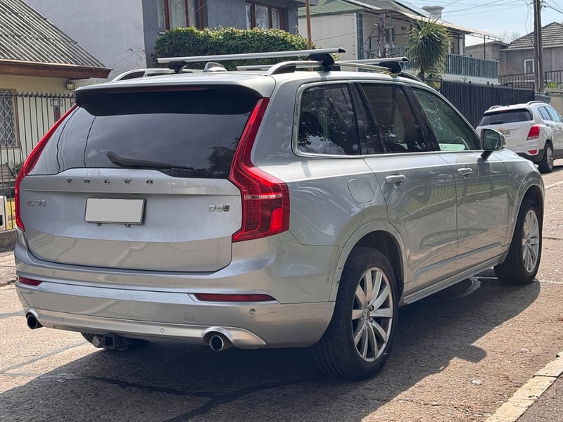 Volvo XC90 D5 AWD Momentum 2018 - Imagen 8 de 18