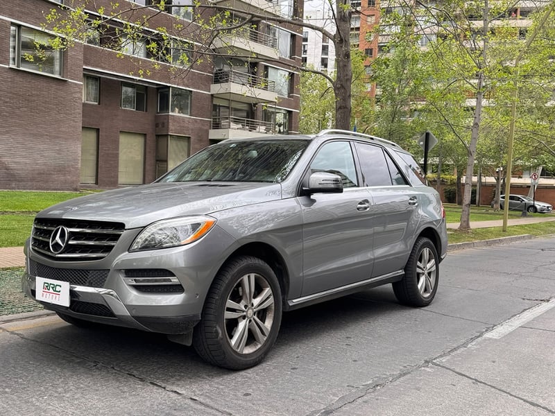 Mercedes-Benz Clase ML 350d 4matic 2013 - Imagen 3 de 8