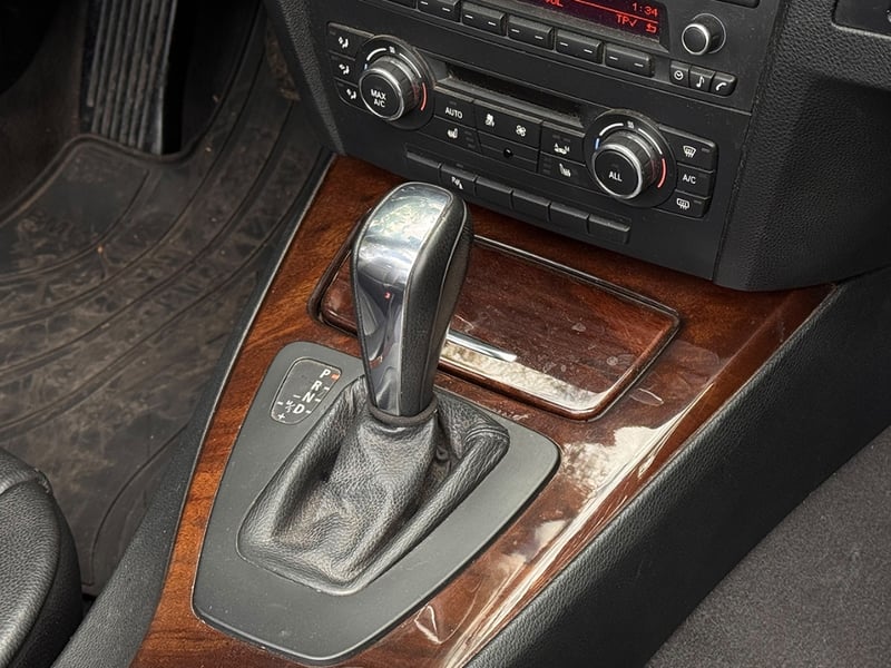 BMW 320 ia cabriolet 2015 - Imagen 18 de 19