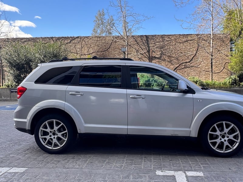 Dodge Journey SXT 3.6 AWD 2012 - Imagen 8 de 17