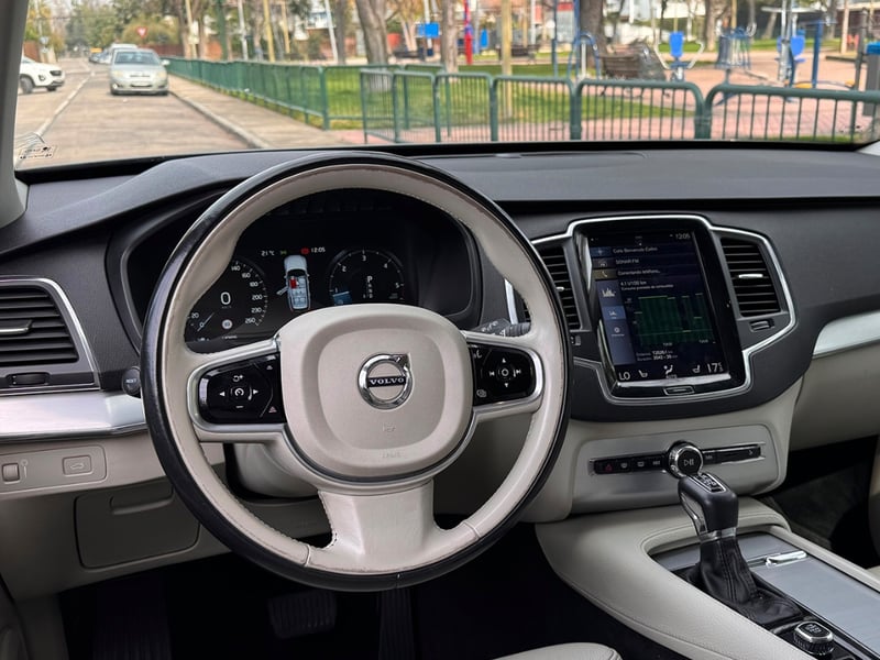 Volvo XC90 D5 AWD Momentum 2018 - Imagen 11 de 18