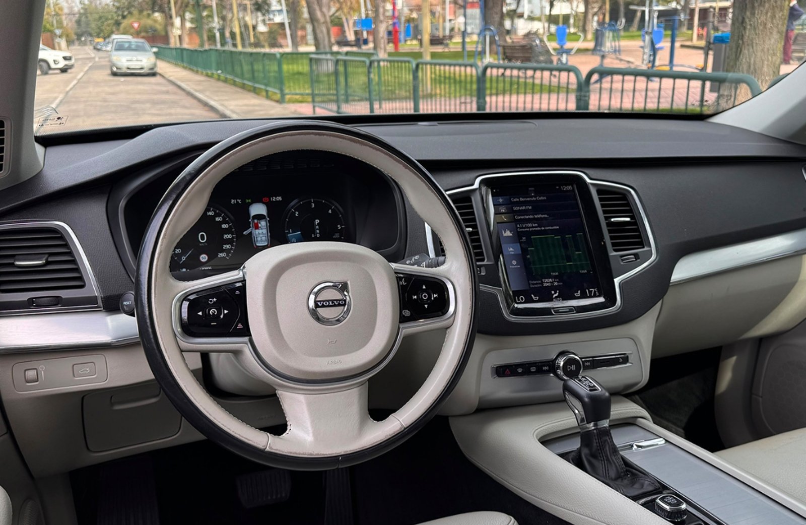 Volvo XC90 D5 AWD Momentum 2018 - Imagen 11 de 18