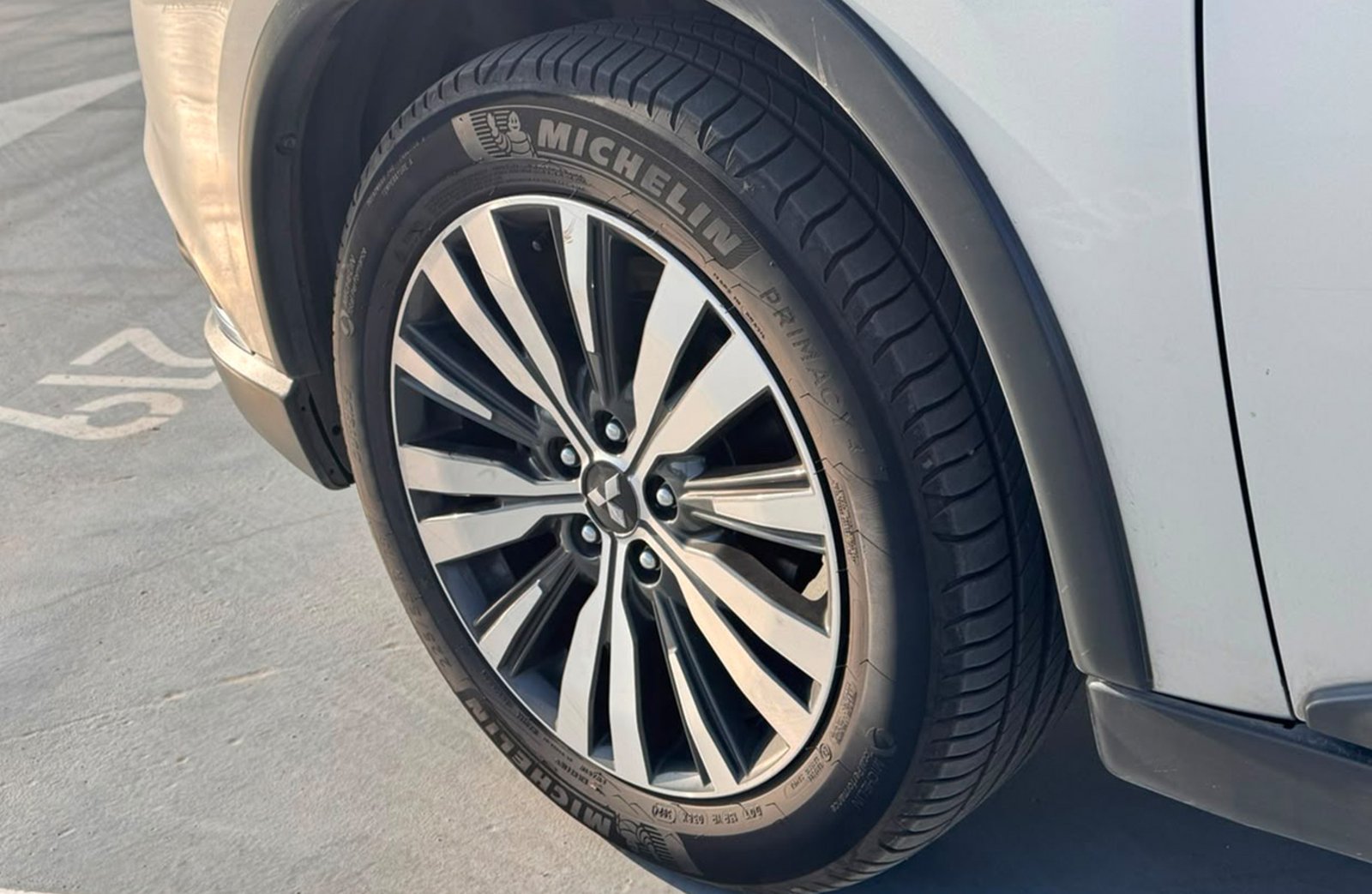 Mitsubishi Outlander GLX 2.4 AWD 2020 - Imagen 10 de 20