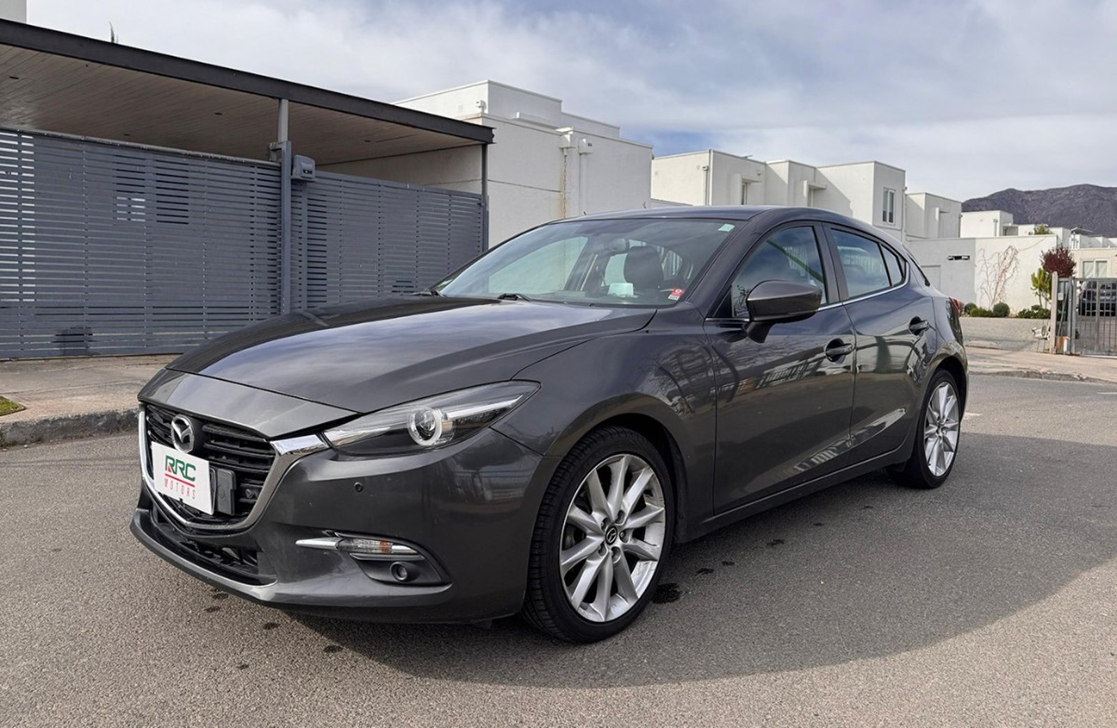 Mazda 3 Sport 2.5 GT Bose 2017 - Imagen 3 de 10