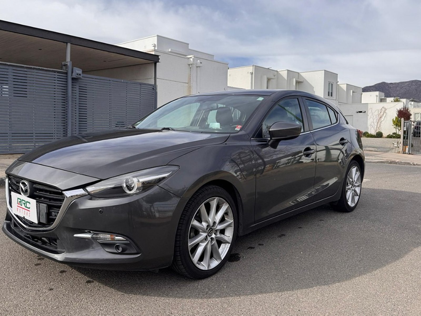 Mazda 3 Sport 2.5 GT Bose 2017 - Foto 3 de 10