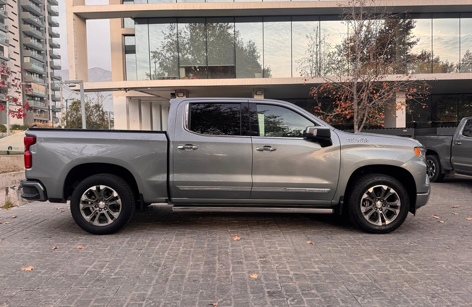 Chevrolet Silverado High Country 3.0 2024 - Imagen 8 de 19