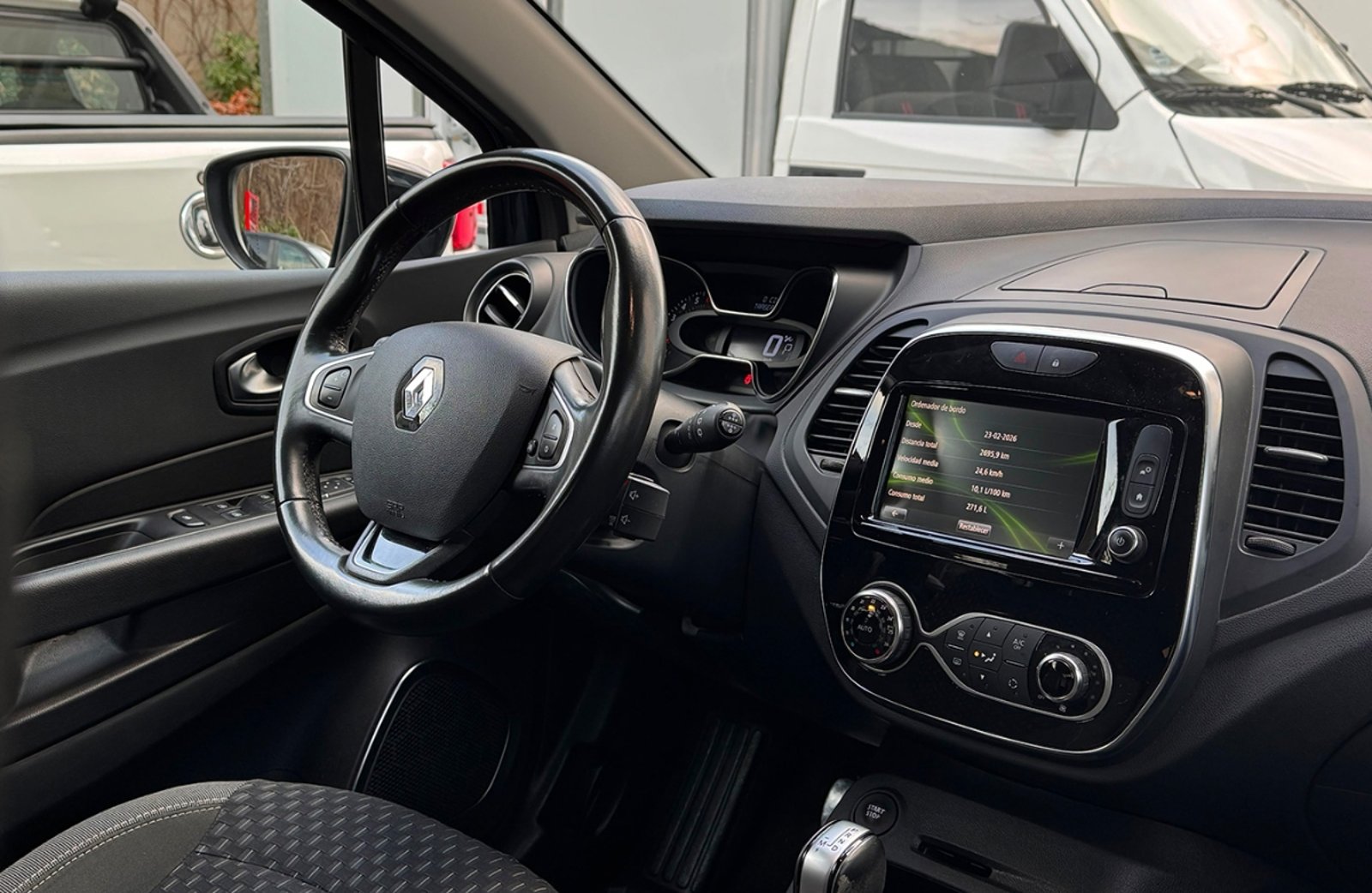 Renault Captur TCE 2019 - Imagen 11 de 16