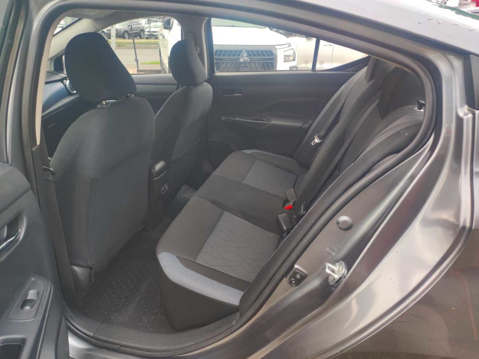 NISSAN VERSA ADVANCE 1.6 AUT 2024 - Imagen 10 de 15