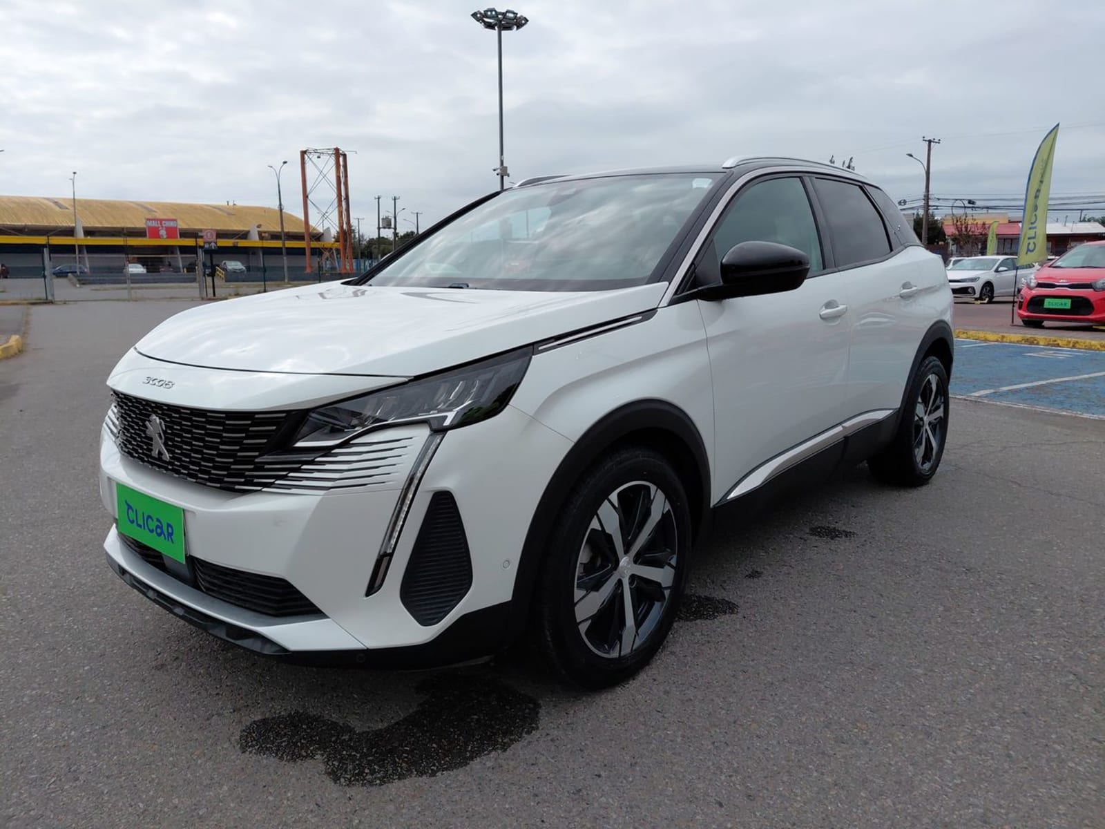 Peugeot 3008 1.5 Allure Pack Bluehdi 130 4x2 Eat8 5p 2024 - Imagen 3 de 8