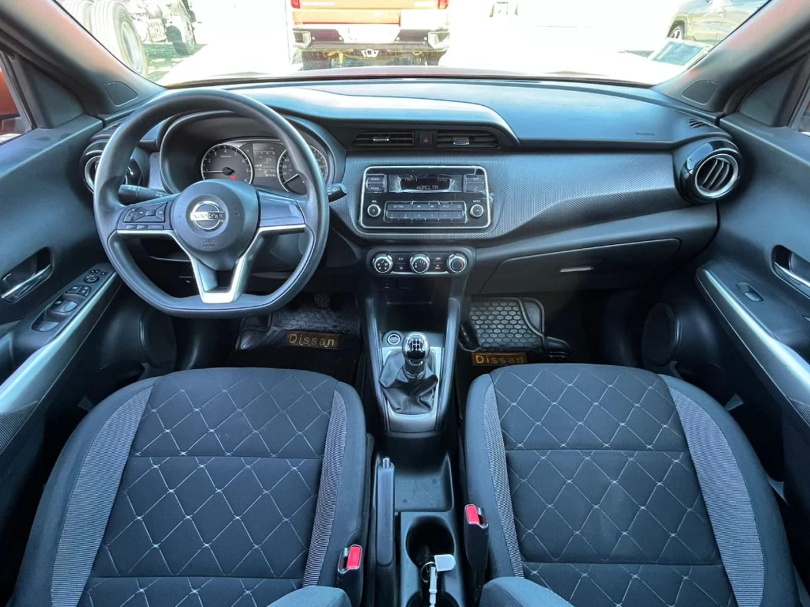 NISSAN KICKS 1.6 SENSE 4X2 MT 5P 2020 - Imagen 16 de 20