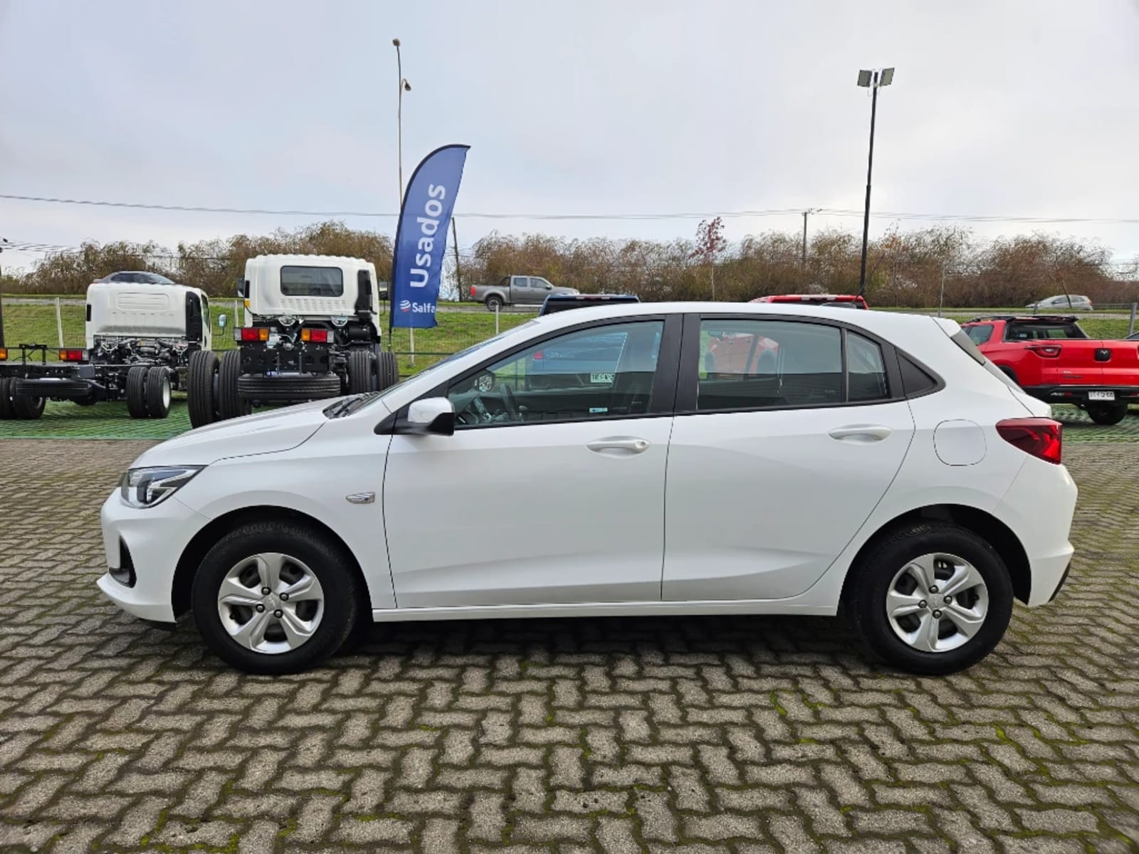 CHEVROLET ONIX 1.0T LT R 4X2 HB MT 5P 2024 - Imagen 8 de 20