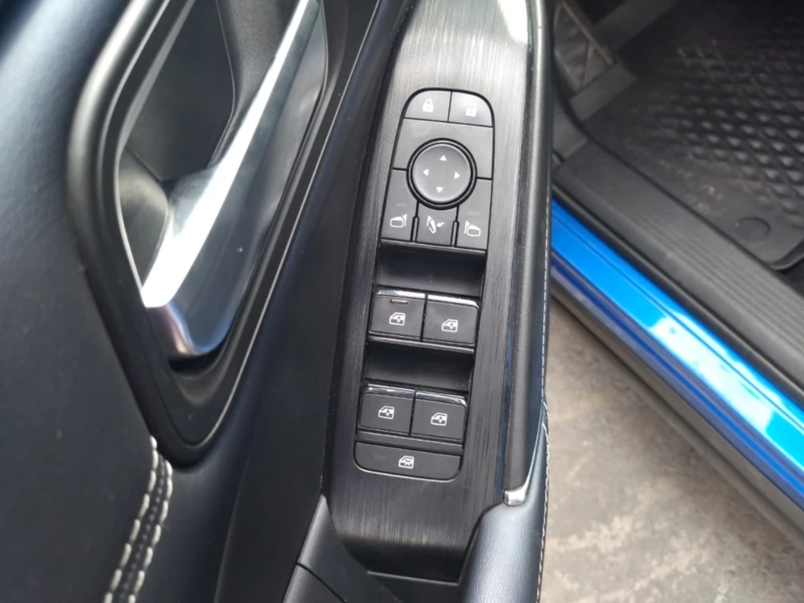 NISSAN QASHQAI 1.3T ADVANCE 2WD CVT AT 5P 2024 - Imagen 16 de 20