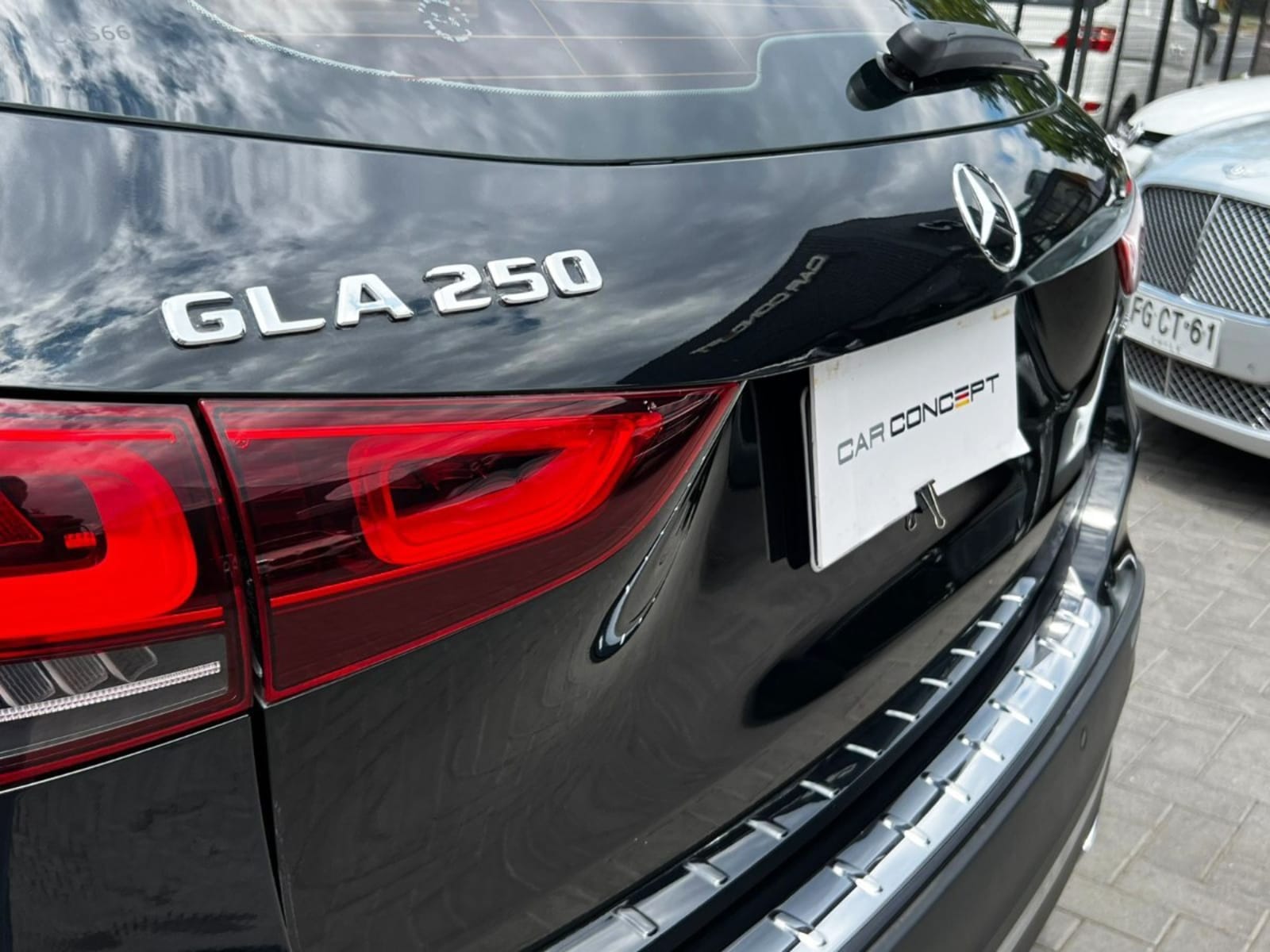 MERCEDES-BENZ GLA 250 2.0 TURBO 4MATIC 2022 - Imagen 8 de 20