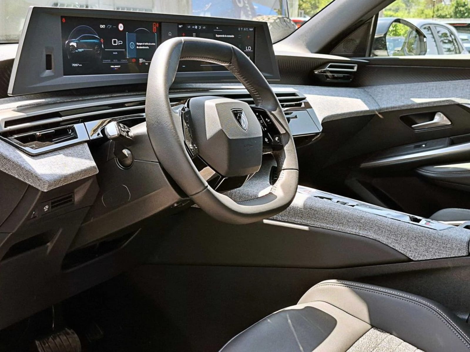 PEUGEOT 3008 HYBRID ALLURE 2025 - Imagen 7 de 14