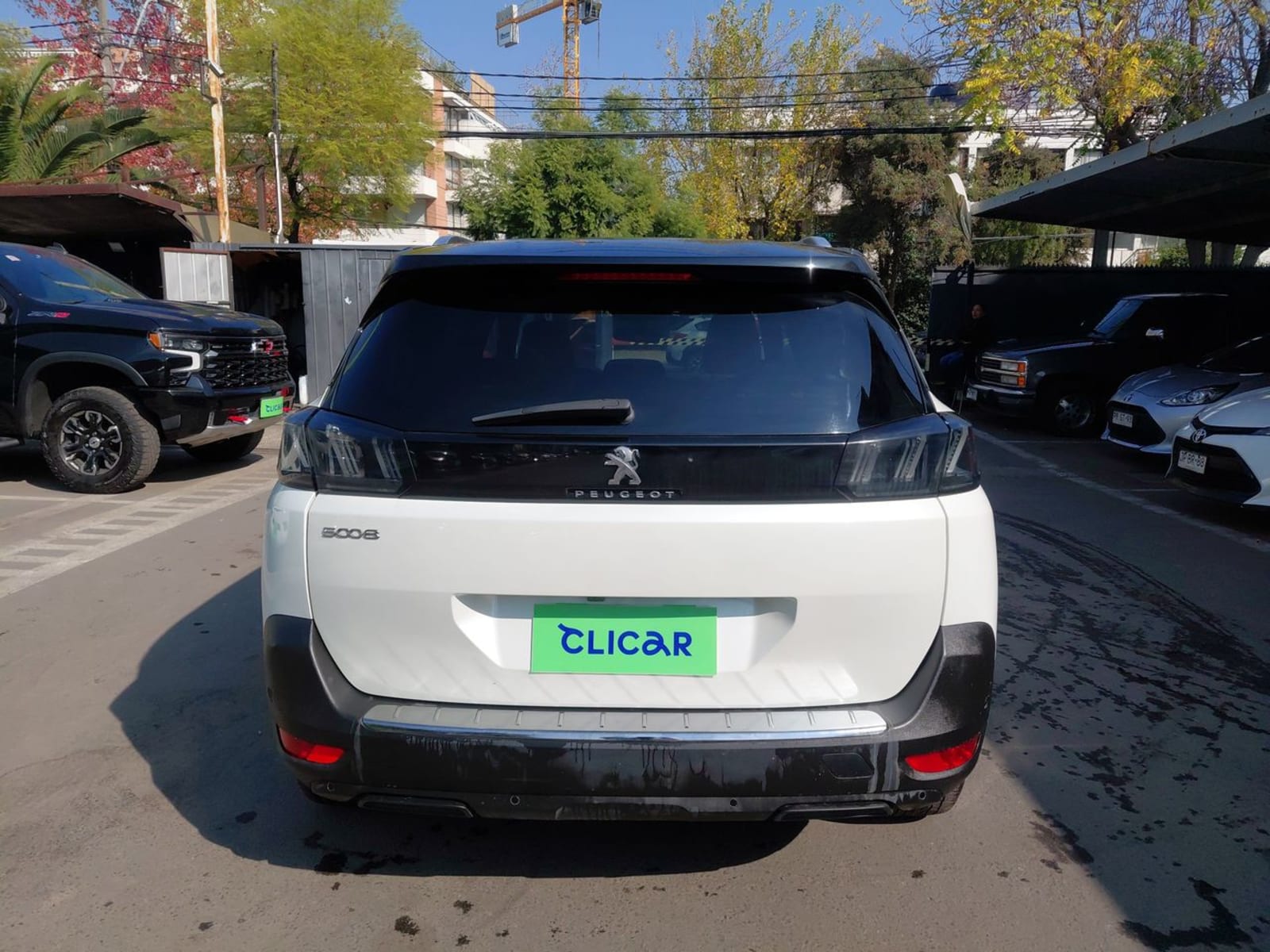 Peugeot 5008 1.5 Allure Pack Bluehdi 130 4x2 Eat8 5p 2024 - Imagen 6 de 8