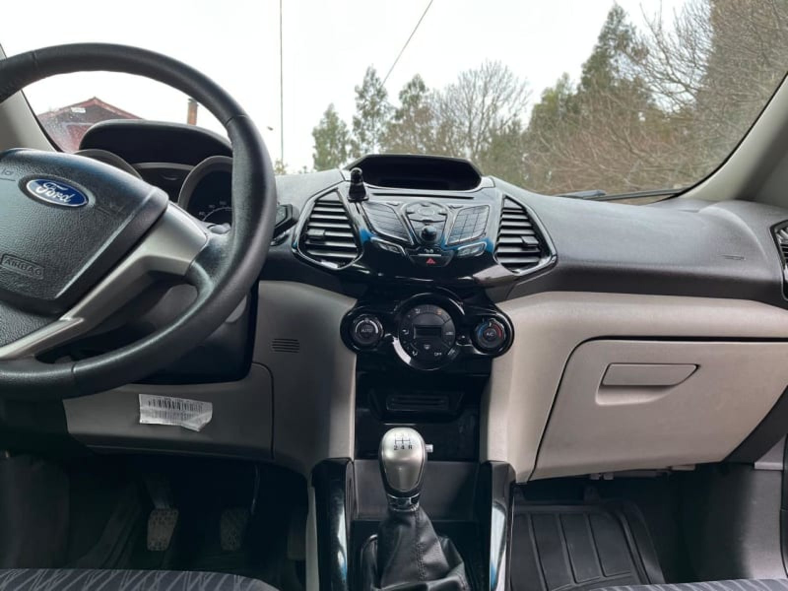 Ford ECOSPORT 2016 - Foto 5 de 6