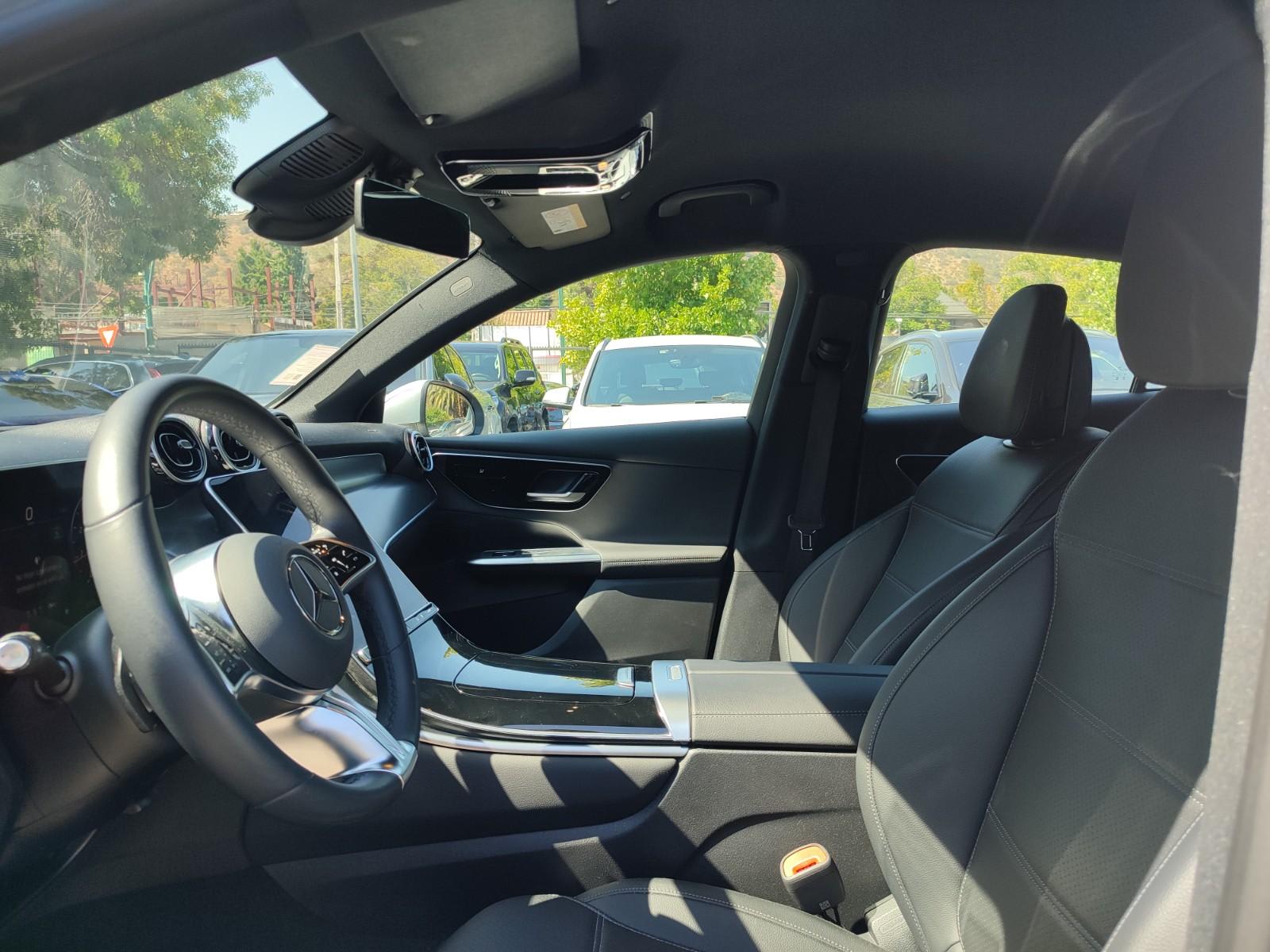 MERCEDES-BENZ GLC 200 COUPE 2.0 4MATIC AT 2025 - Imagen 11 de 17