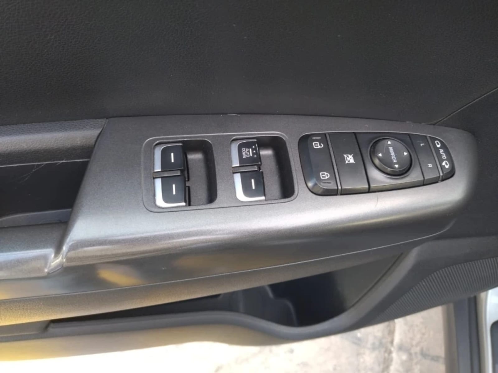 KIA SPORTAGE 2.0 LX 2WD 6MT 5P 2020 - Imagen 19 de 20