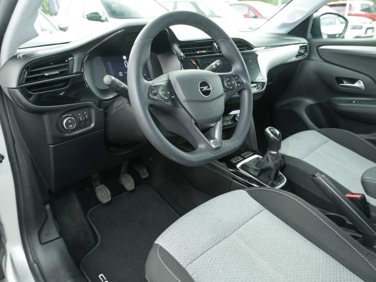 OPEL CORSA EDITION 1.2 MT5 2024 - Imagen 8 de 13