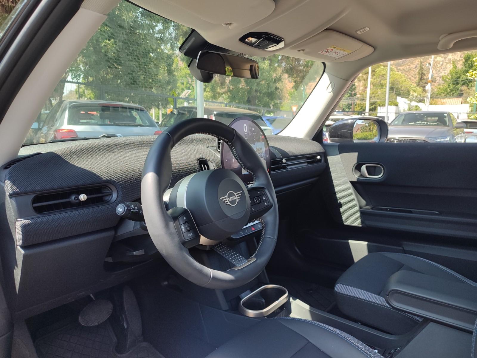 MINI COOPER CLASSIC 1.5 AT 2025 - Imagen 9 de 16