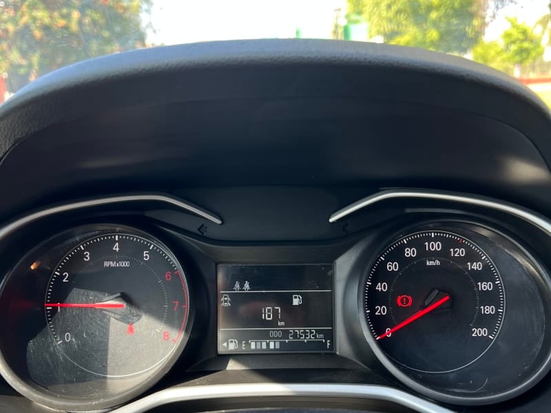 Chevrolet Ónix turbo 1.0 l 2022 - Imagen 7 de 8