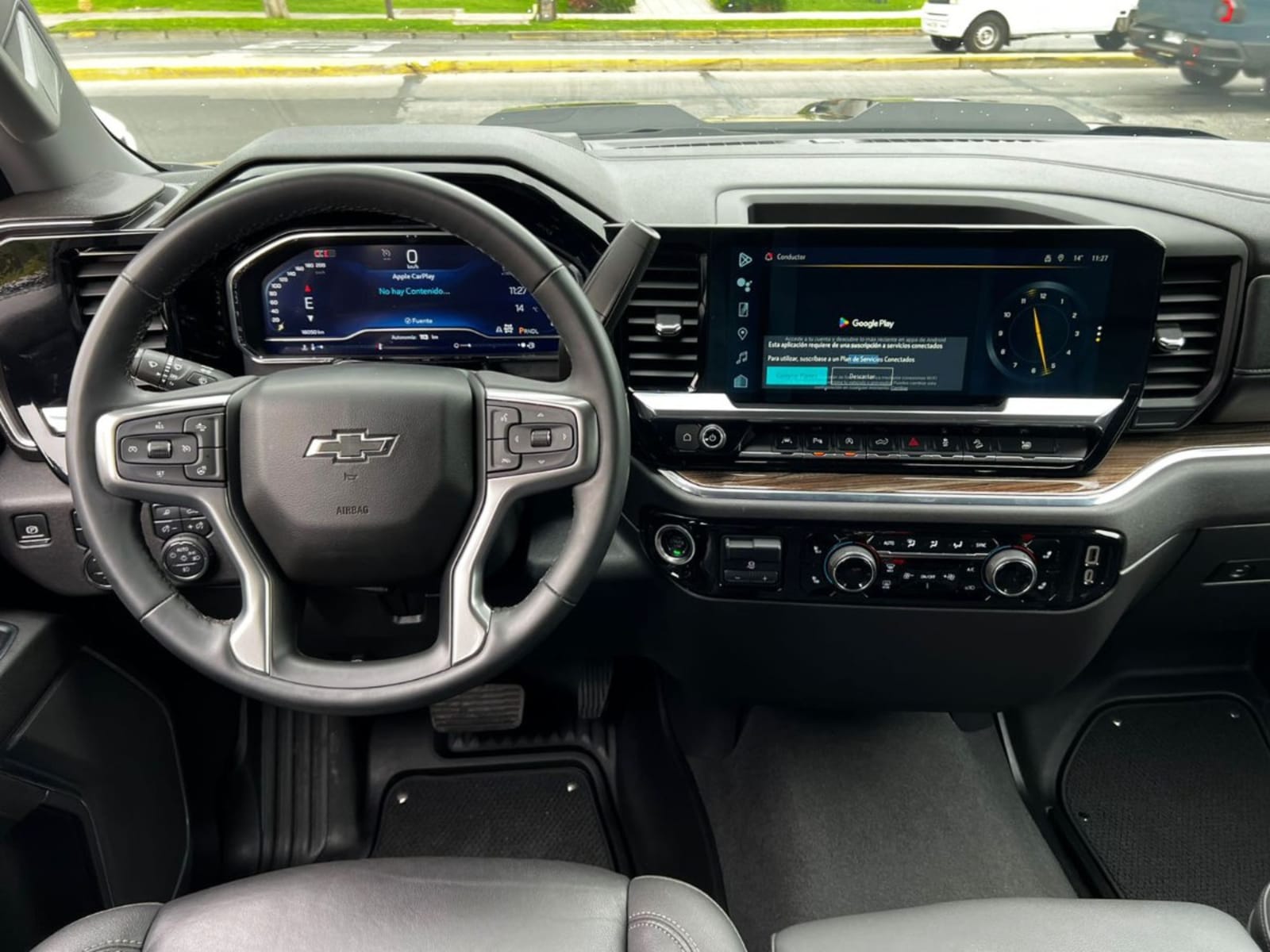 CHEVROLET SILVERADO LT TRAIL BOSS 2025 - Imagen 12 de 20