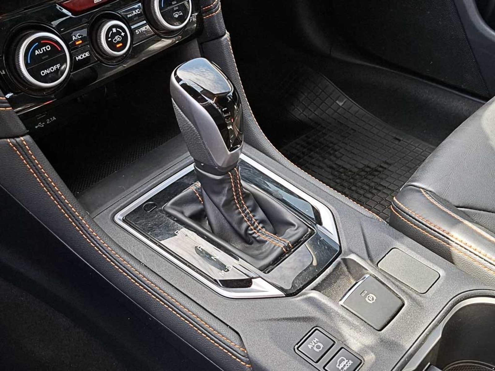 SUBARU XV (IN) 2.0 AWD LIMITED EYESIGHT AT 4X4 2023 - Imagen 17 de 19