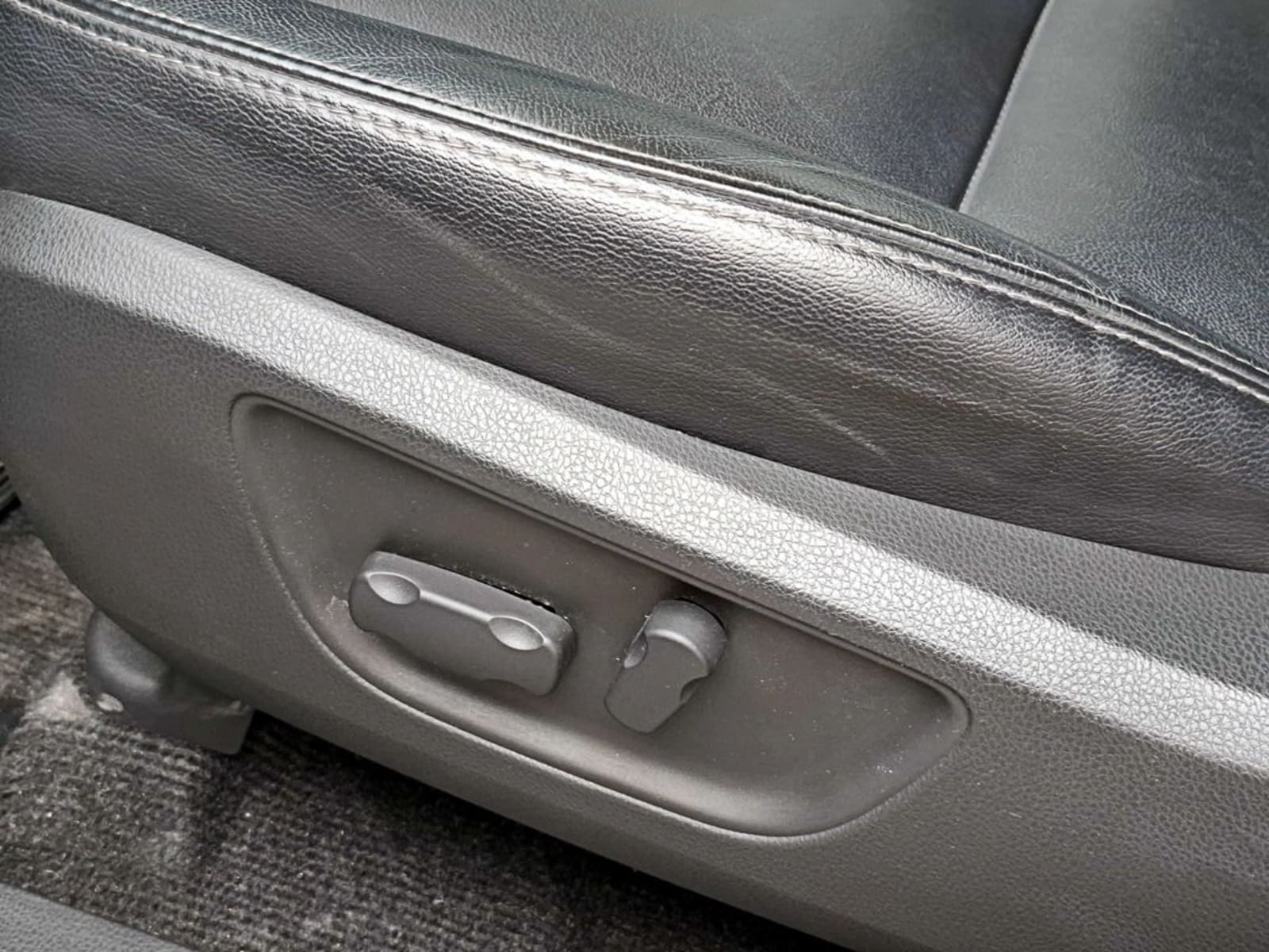 MITSUBISHI MONTERO SPORT 3.0 AT 4X4 2025 - Imagen 11 de 20