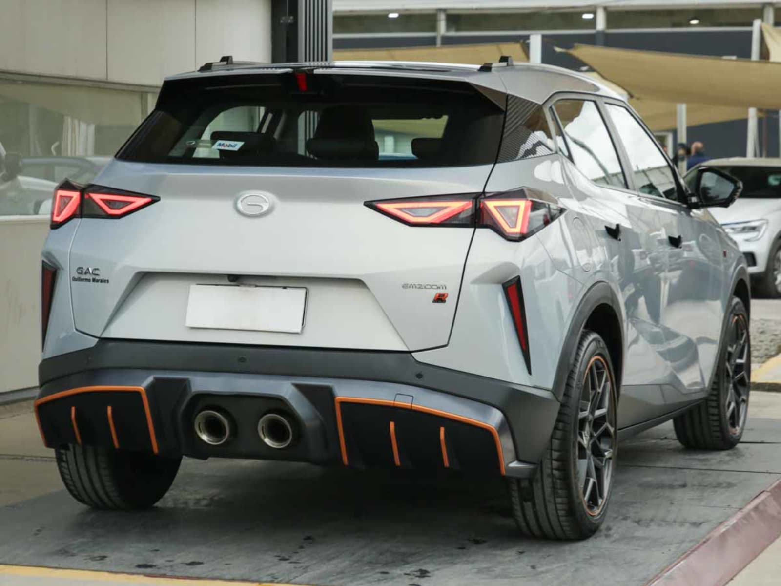 GAC MOTOR EMZOOM 1.5T AT GL R-Style 2024 - Imagen 6 de 14