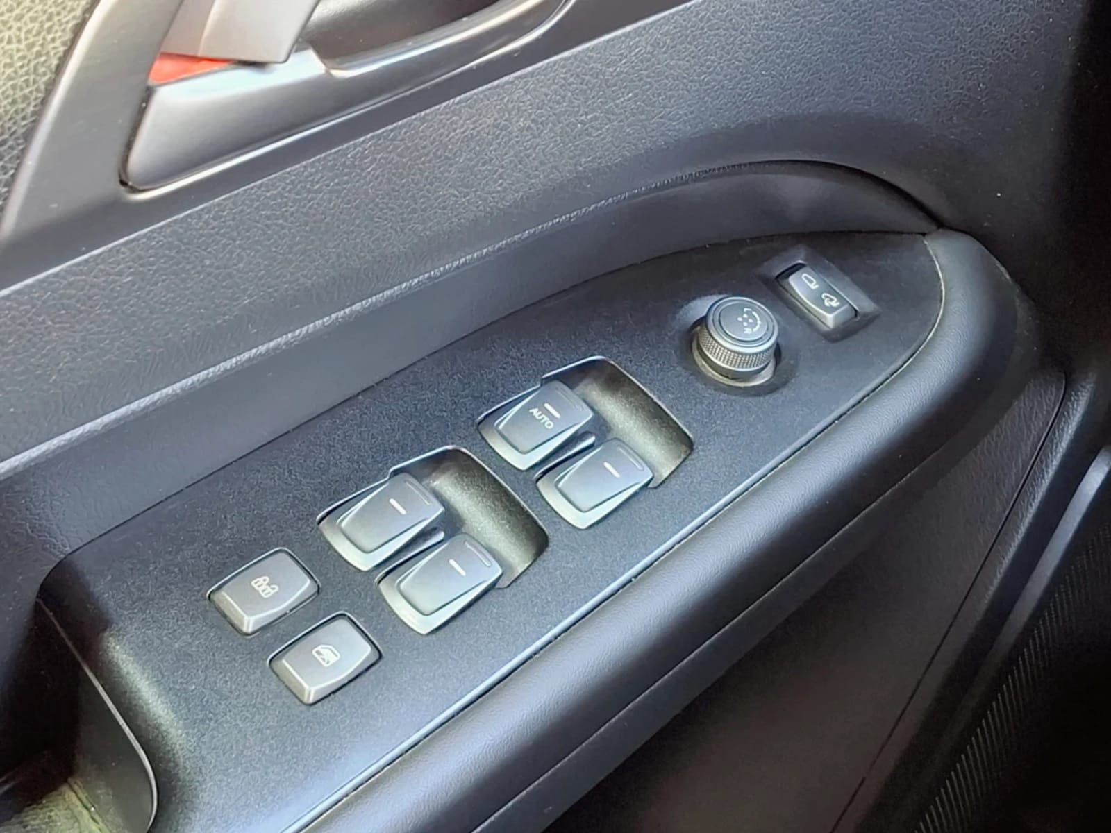 SSANGYONG NEW MUSSO 2.2 GRAND LIMITED TD DIESEL 4WD AT6 4P 2024 - Imagen 11 de 20