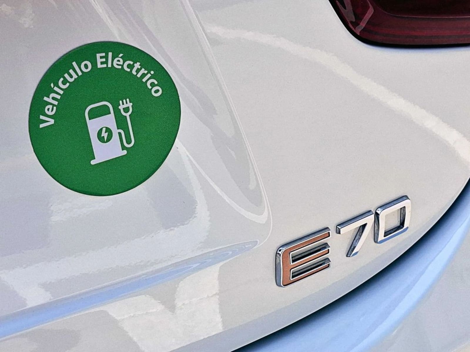 DONGFENG E70 ELECTRICO 4X2 AT 4P 2025 - Imagen 7 de 15