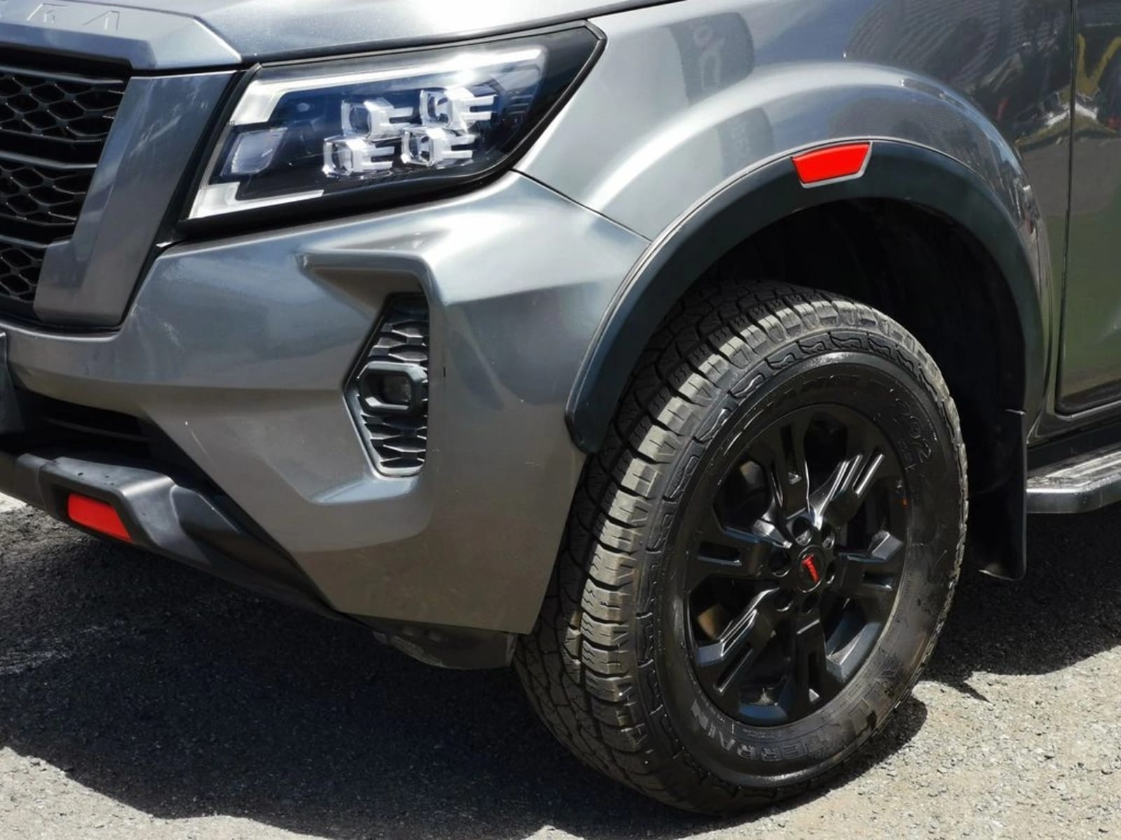 NISSAN NAVARA 2.3D PRO4X DIESEL 4X4 DOB.CAB. AT 4P 2022 - Imagen 10 de 20