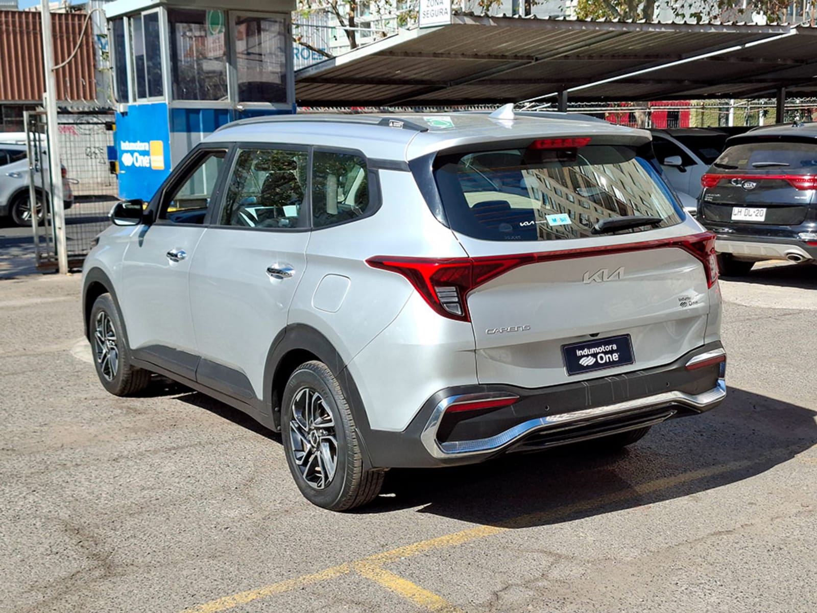 KIA CARENS EX 1.5 AUT 2023 - Imagen 4 de 20