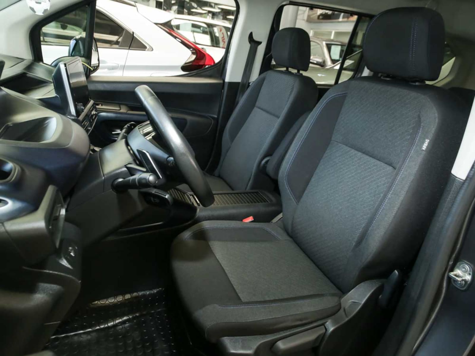PEUGEOT RIFTER PURETECH 130 1.2 AUT 2021 - Imagen 10 de 14